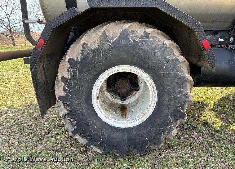 image for item FB3037 1982 GMC Big Wheels liquid manure spreader