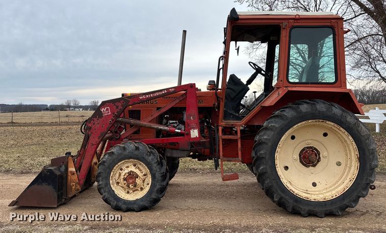 image for item FB3043 Belarus 562M tractor