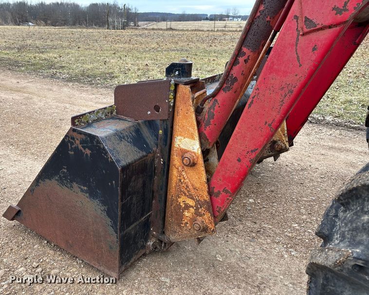 image for item FB3043 Belarus 562M tractor