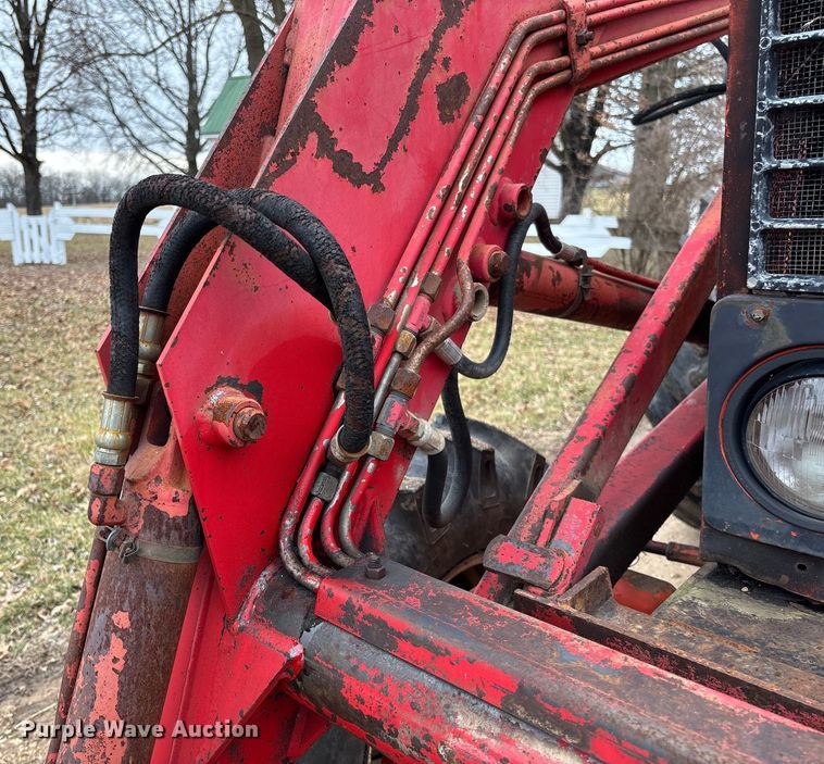 image for item FB3043 Belarus 562M tractor