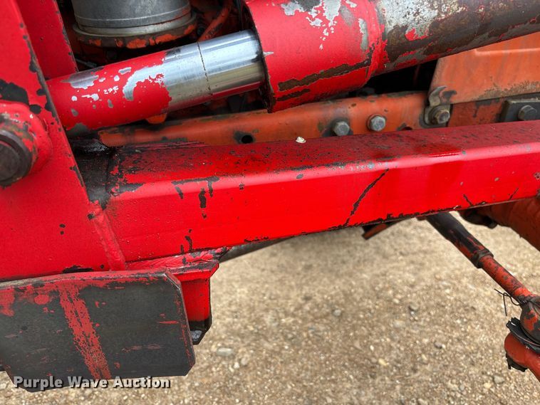 image for item FB3043 Belarus 562M tractor