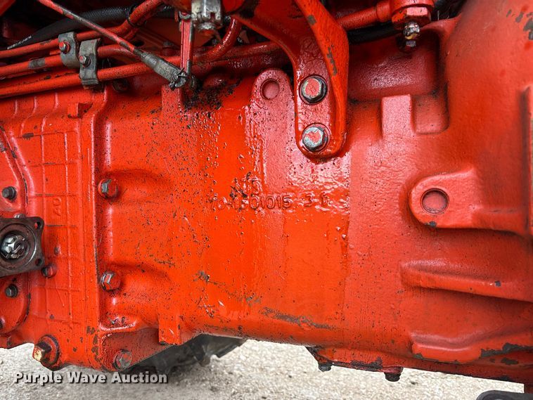 image for item FB3043 Belarus 562M tractor