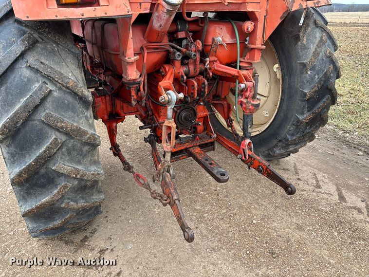 image for item FB3043 Belarus 562M tractor