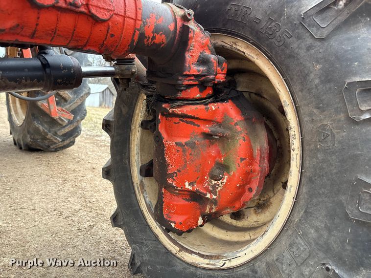 image for item FB3043 Belarus 562M tractor