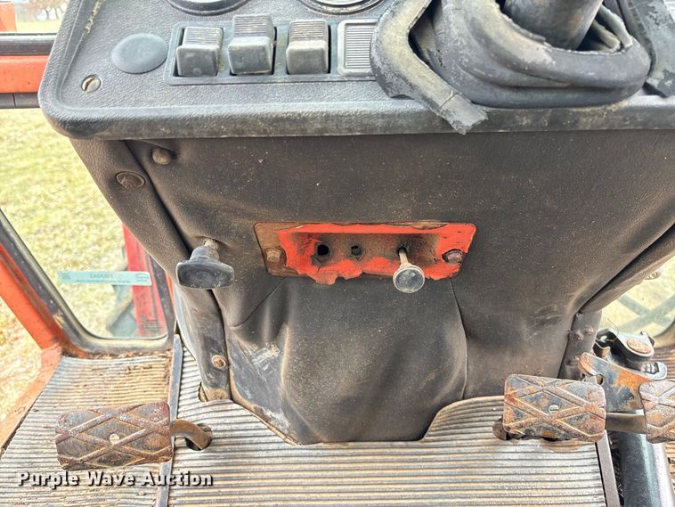 image for item FB3043 Belarus 562M tractor