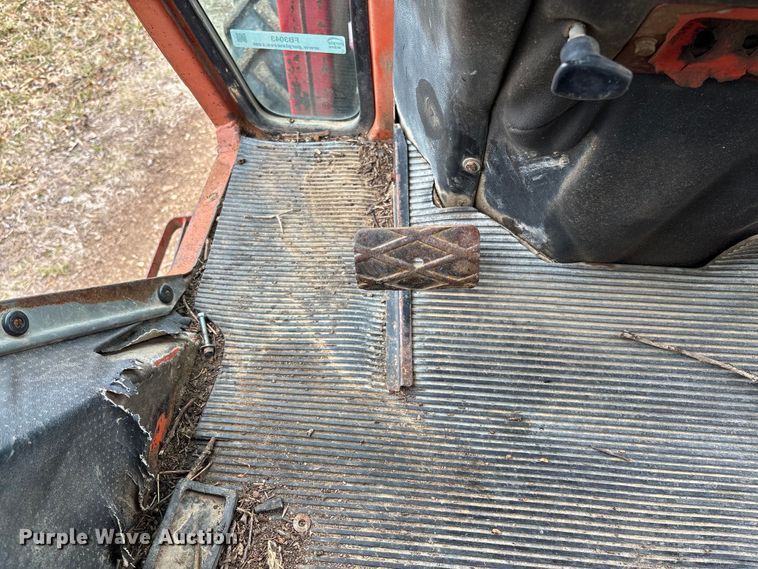 image for item FB3043 Belarus 562M tractor