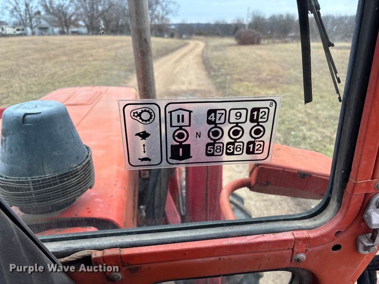 image for item FB3043 Belarus 562M tractor