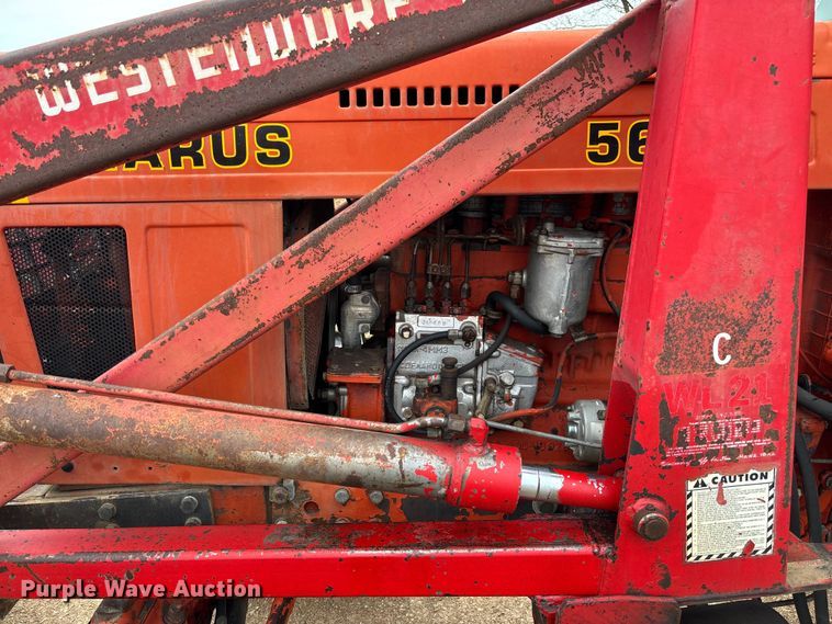 image for item FB3043 Belarus 562M tractor