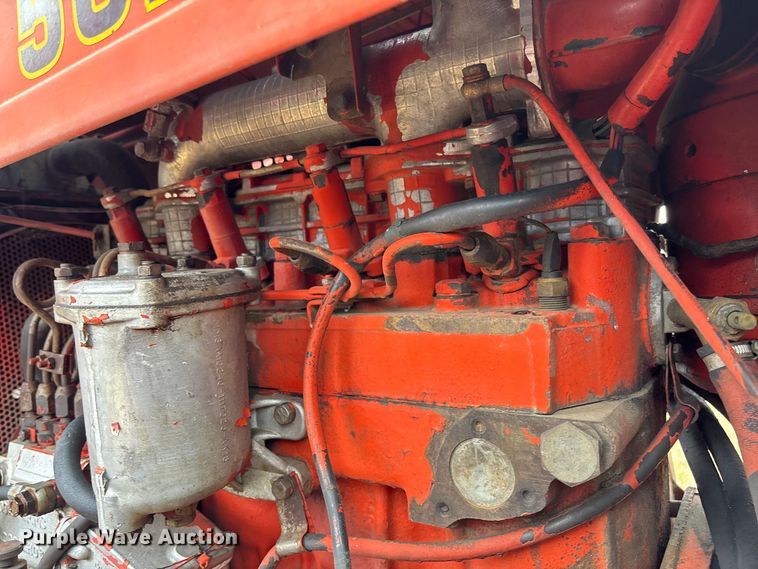 image for item FB3043 Belarus 562M tractor