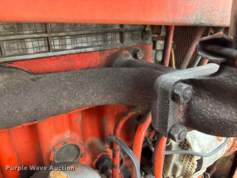 image for item FB3043 Belarus 562M tractor