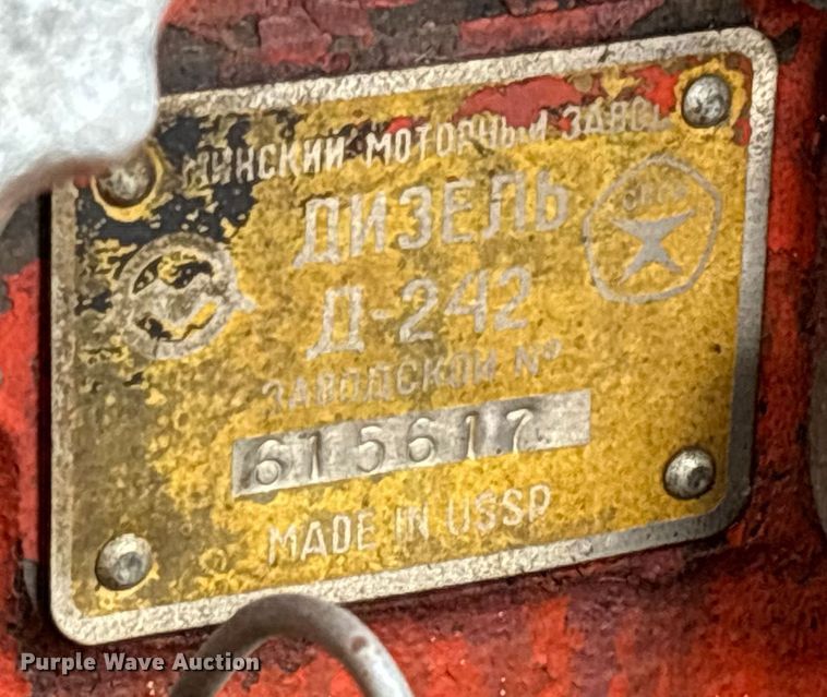 image for item FB3043 Belarus 562M tractor