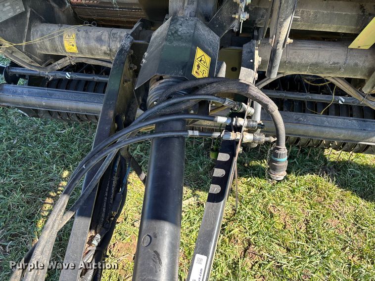 image for item FB3096 2014 Case IH RB565 round baler