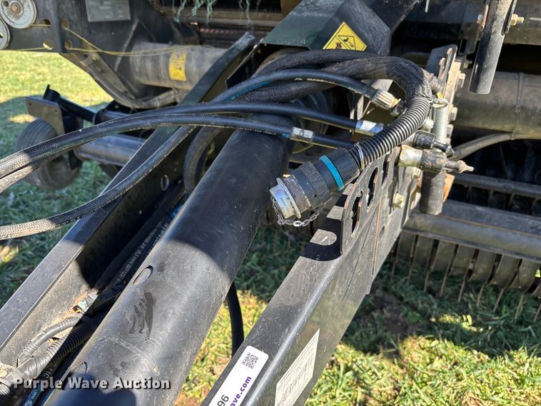 image for item FB3096 2014 Case IH RB565 round baler