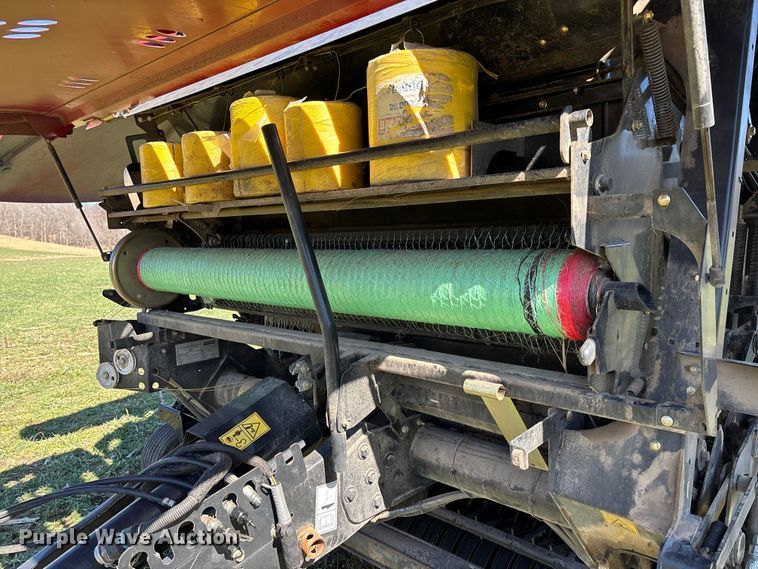 image for item FB3096 2014 Case IH RB565 round baler