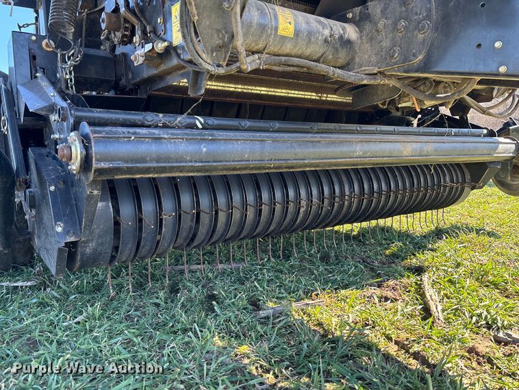 image for item FB3096 2014 Case IH RB565 round baler