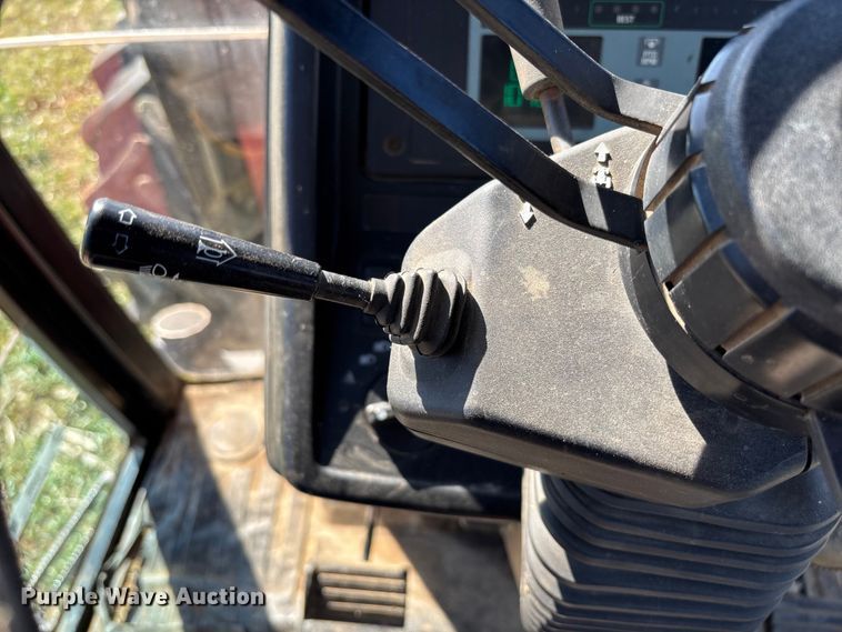 image for item FB3098 1993 Case IH 5230A MFWD tractor