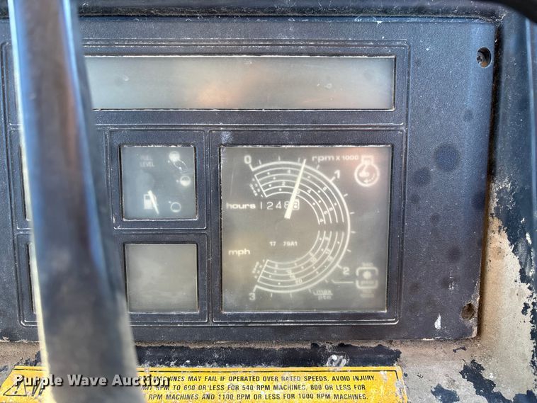 image for item FB3099 1996 Case IH 4230 MFWD tractor