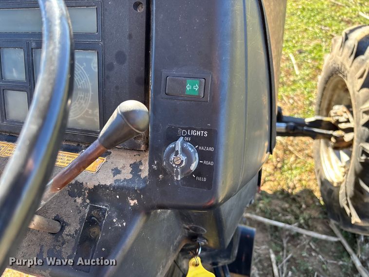 image for item FB3099 1996 Case IH 4230 MFWD tractor