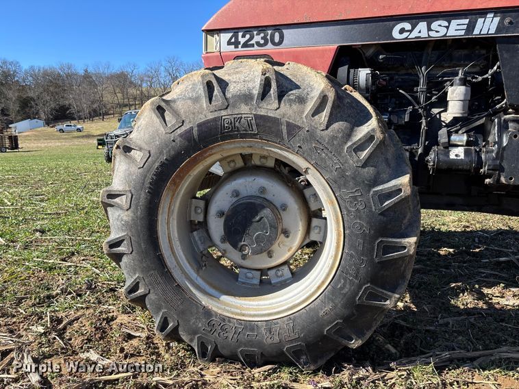 image for item FB3099 1996 Case IH 4230 MFWD tractor