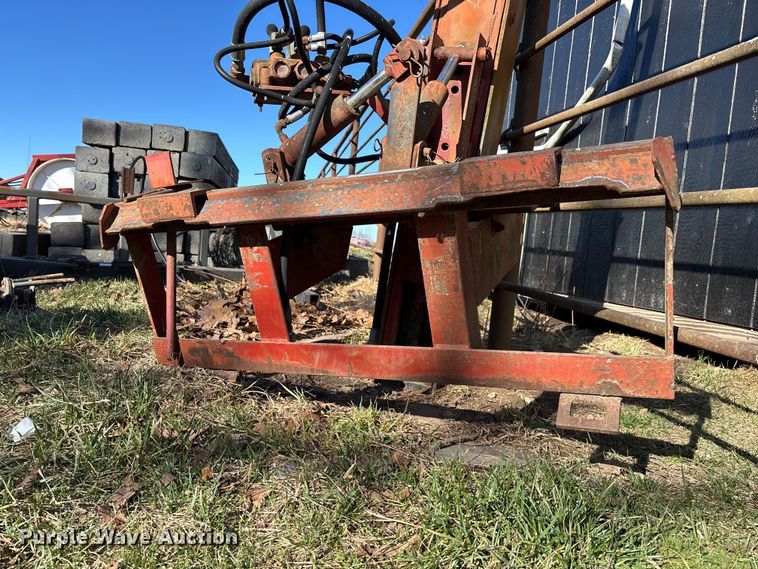 image for item FB3103 Shaver HD8 skid steer post driver