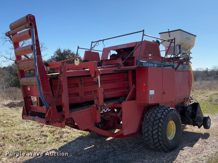 image for item FB3105 1996 Case IH 8575 large square baler