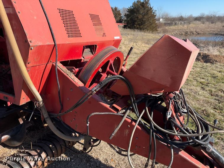 image for item FB3105 1996 Case IH 8575 large square baler