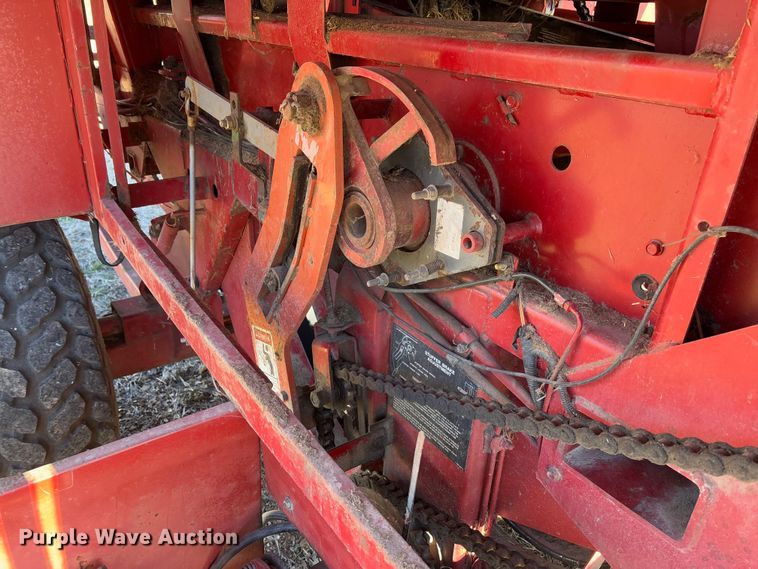 image for item FB3105 1996 Case IH 8575 large square baler