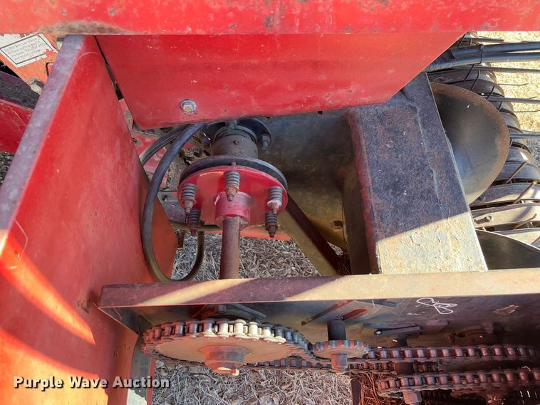 image for item FB3105 1996 Case IH 8575 large square baler