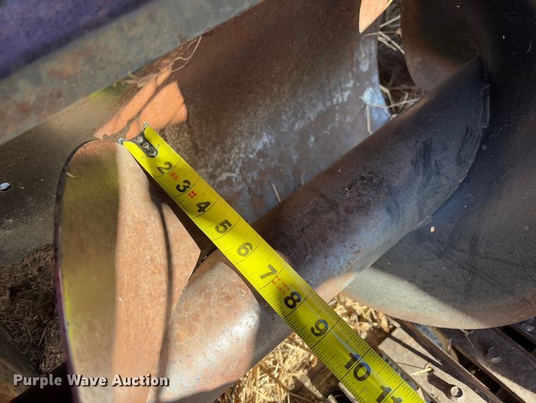 image for item FB3105 1996 Case IH 8575 large square baler