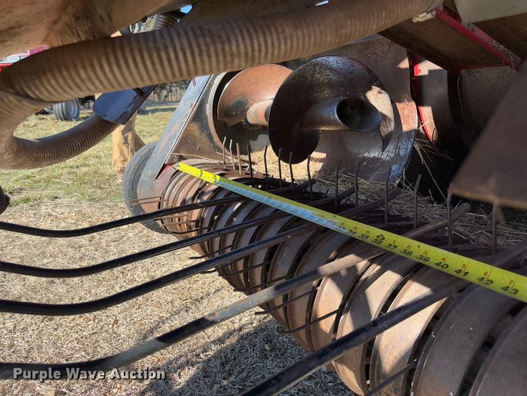 image for item FB3105 1996 Case IH 8575 large square baler