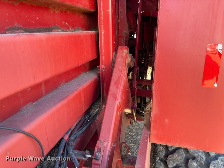 image for item FB3105 1996 Case IH 8575 large square baler