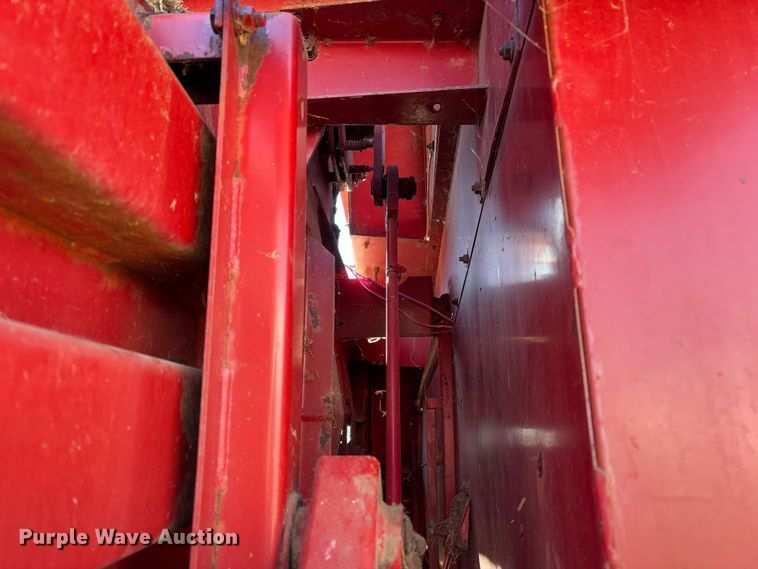 image for item FB3105 1996 Case IH 8575 large square baler