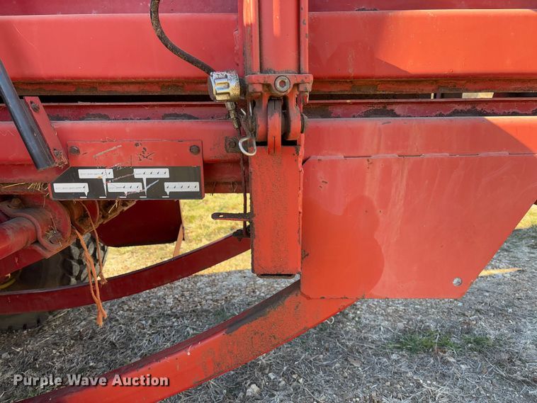 image for item FB3105 1996 Case IH 8575 large square baler