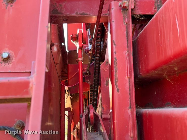 image for item FB3105 1996 Case IH 8575 large square baler