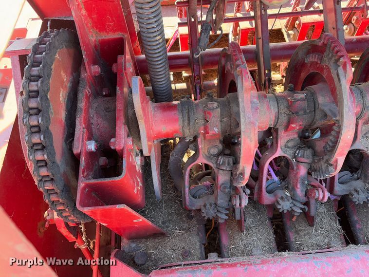 image for item FB3105 1996 Case IH 8575 large square baler