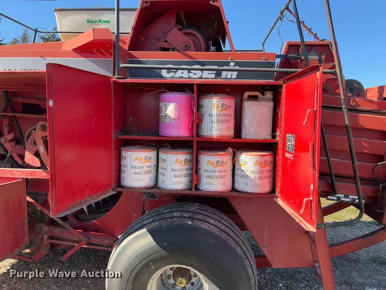 image for item FB3105 1996 Case IH 8575 large square baler