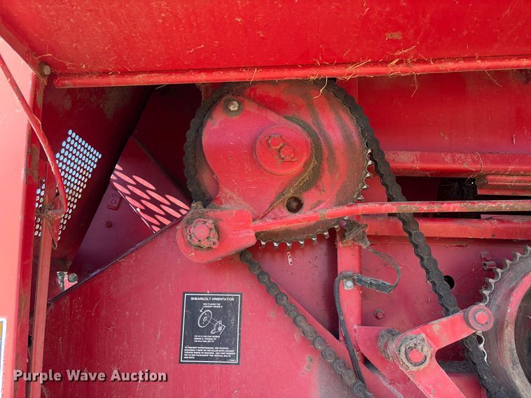 image for item FB3105 1996 Case IH 8575 large square baler