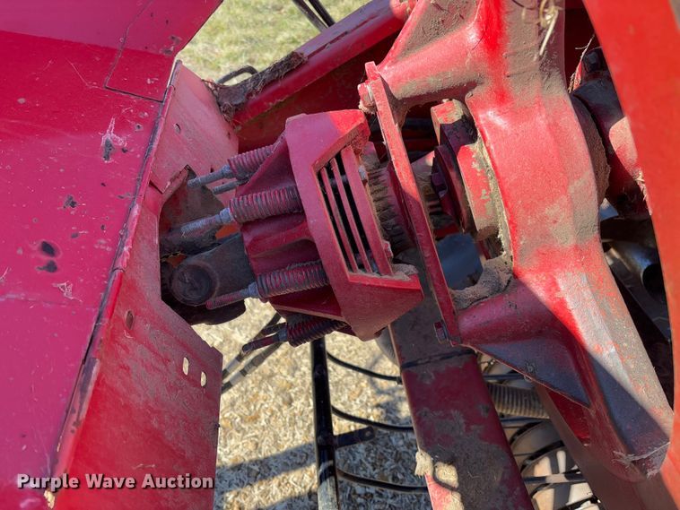 image for item FB3105 1996 Case IH 8575 large square baler