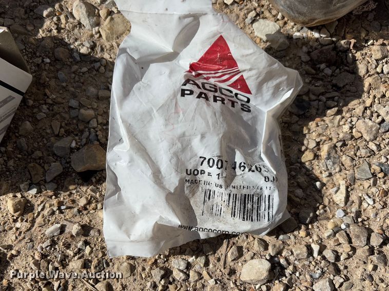 image for item FB3105 1996 Case IH 8575 large square baler