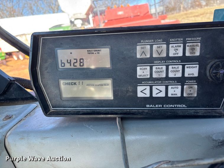 image for item FB3105 1996 Case IH 8575 large square baler