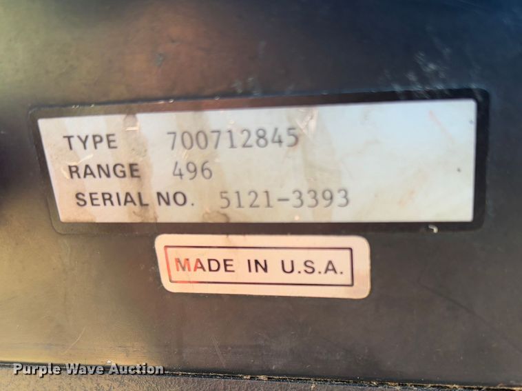 image for item FB3105 1996 Case IH 8575 large square baler