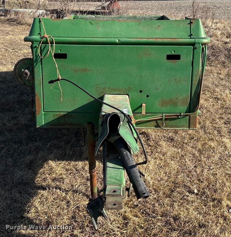 image for item FB3499 John Deere manure spreader