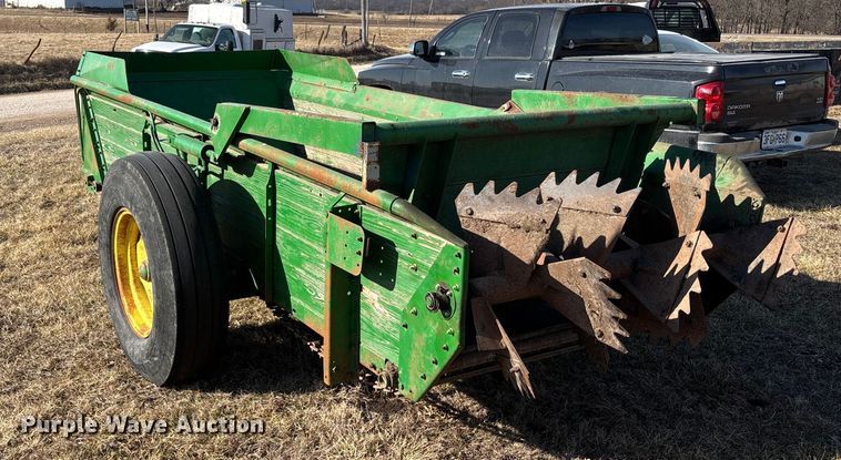 image for item FB3499 John Deere manure spreader