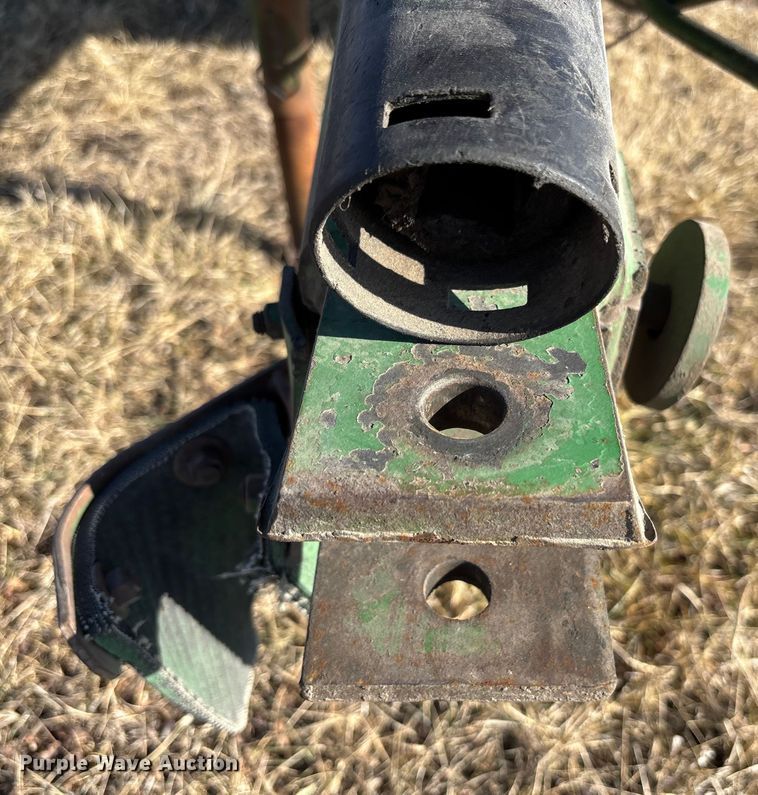 image for item FB3499 John Deere manure spreader