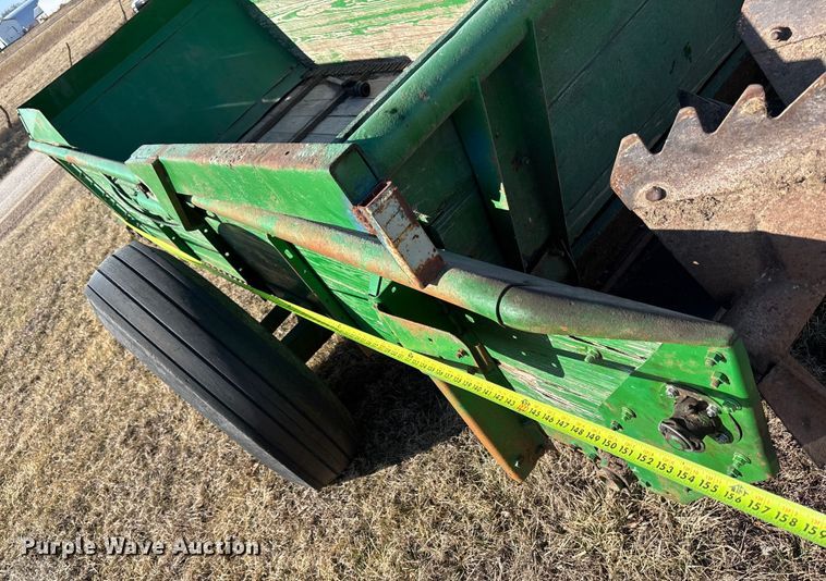 image for item FB3499 John Deere manure spreader