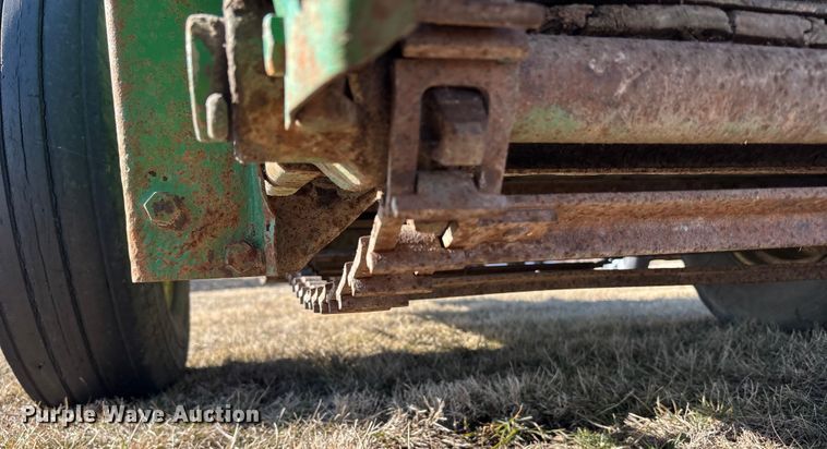image for item FB3499 John Deere manure spreader