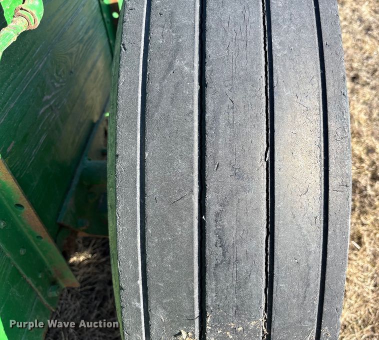 image for item FB3499 John Deere manure spreader