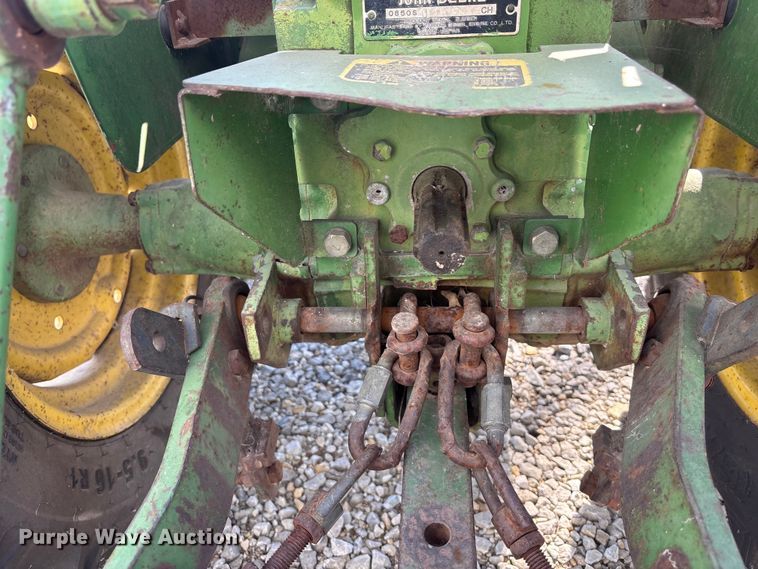 image for item FC1545 John Deere 650 tractor