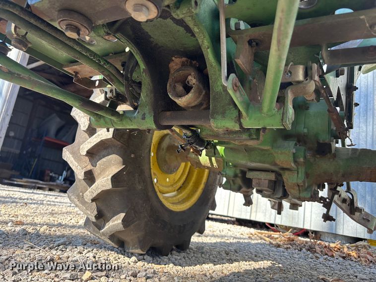 image for item FC1545 John Deere 650 tractor