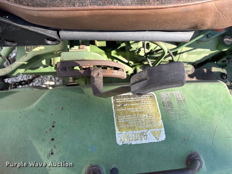 image for item FC1545 John Deere 650 tractor